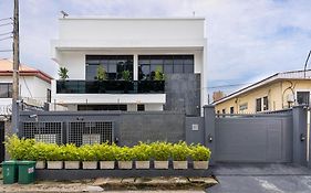 One90 Apartment
